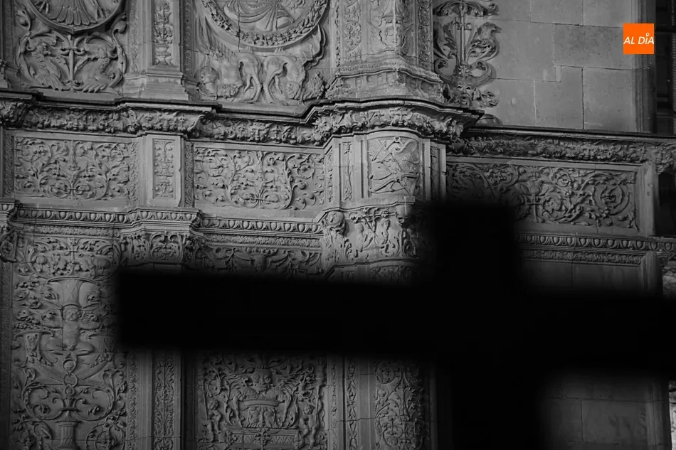 Foto 3 - Multitudinario V&iacute;a Crucis de la humanidad actual por las calles de Salamanca