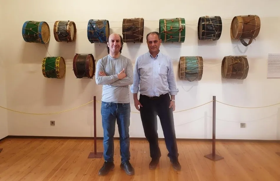 El prestigioso gaitero y flautista Carlos Núñez visita Miróbriga  