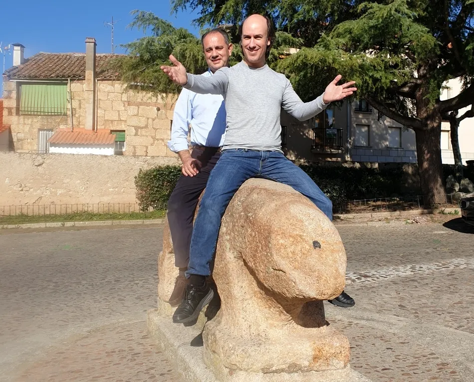 Foto 6 - El prestigioso gaitero y flautista Carlos N&uacute;&ntilde;ez visita Mir&oacute;briga  