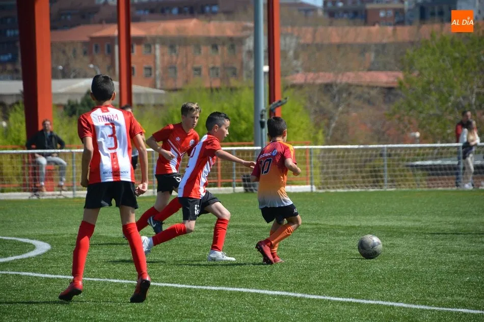 Foto 3 - Resultados, clasificaciones e im&aacute;genes del f&uacute;tbol base provincial