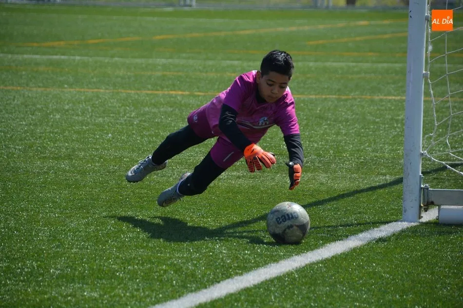 Foto 2 - Resultados, clasificaciones e im&aacute;genes del f&uacute;tbol base provincial