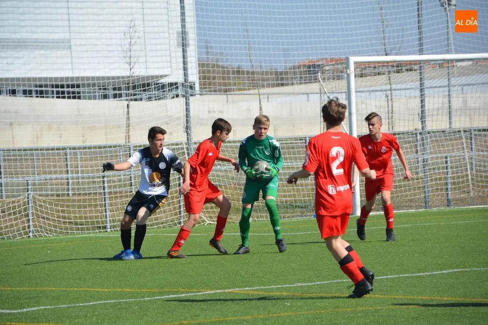 Foto 6 - Resultados, clasificaciones e im&aacute;genes del f&uacute;tbol base regional