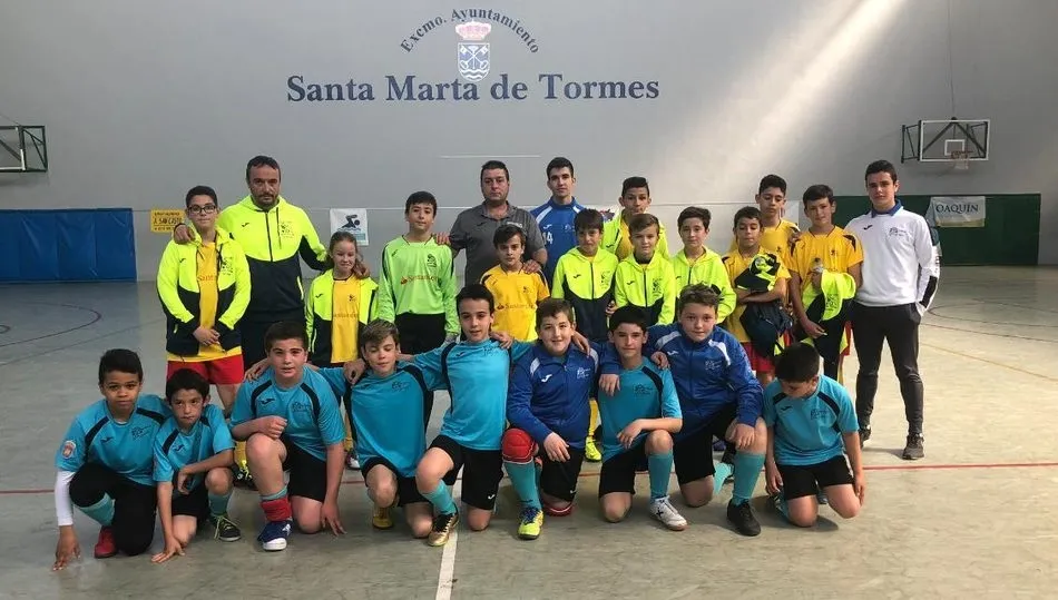 El Alevín e Infantil A del CD Los Leones jugarán el 6 de abril la final intercomarcal  