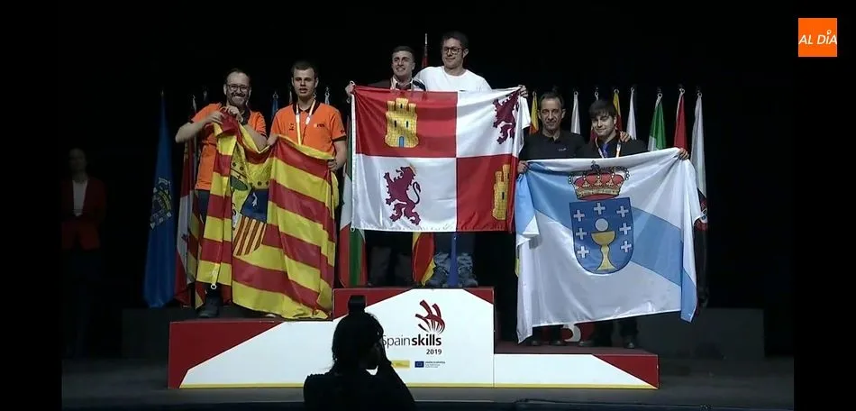 Foto 5 - Felipe Mart&iacute;n y Alejandro S&aacute;nchez ganan una medalla en el Spainskills 2019