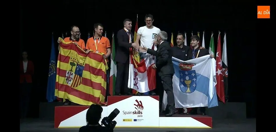Foto 3 - Felipe Mart&iacute;n y Alejandro S&aacute;nchez ganan una medalla en el Spainskills 2019