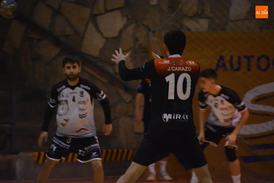Foto 11 - El Ciudad de Salamanca cae ante el San Pablo (19-24)
