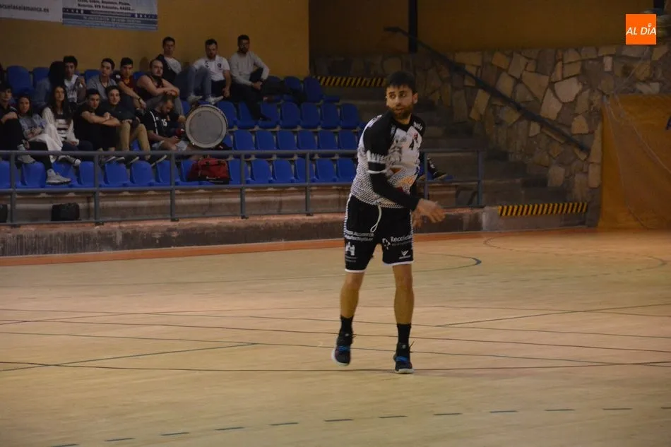 Foto 7 - El Ciudad de Salamanca cae ante el San Pablo (19-24)