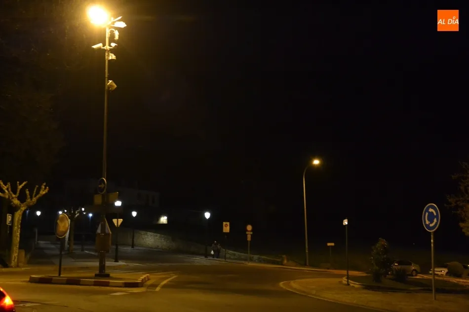 Cualquier otro sábado a la hora de la realización de la fotografía, la Catedral brilla en el centro histórico
