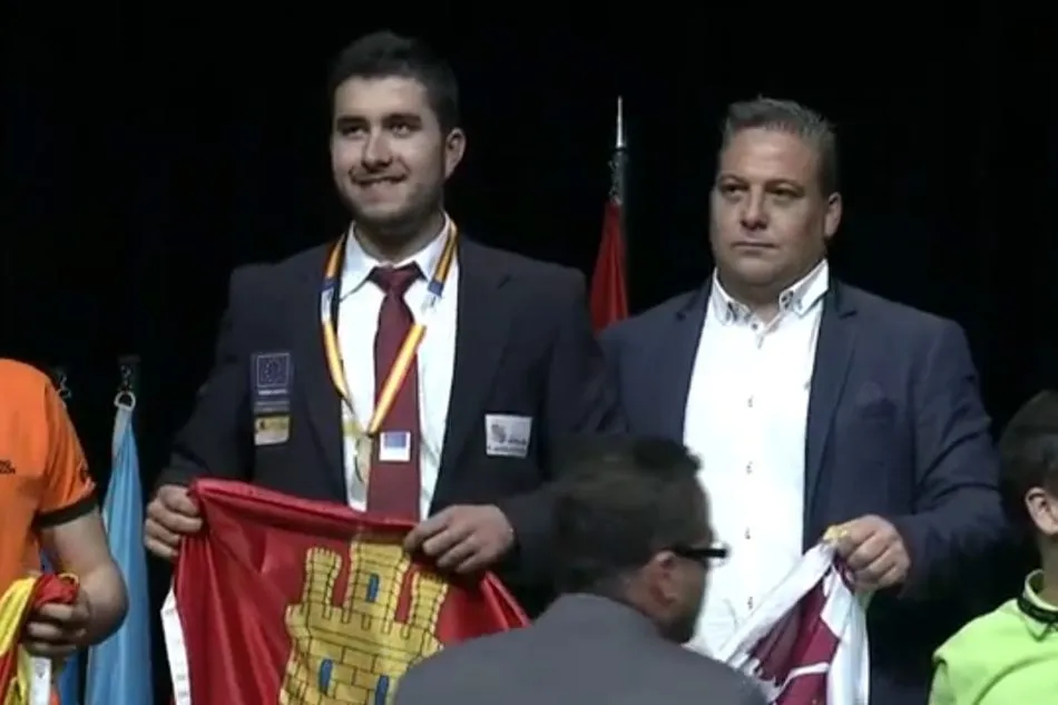 Foto 3 - El mejor soldador de Espa&ntilde;a es de Barruecopardo y se llama Ra&uacute;l Mart&iacute;n Ortiz  