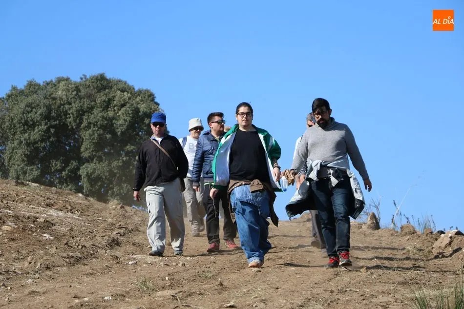 Foto 11 - La Ruta &lsquo;El Balc&oacute;n de las Arribes&rsquo; cautiva en Pere&ntilde;a a cerca de 150 senderistas  