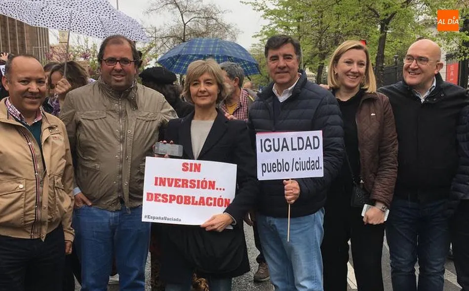 Foto 5 - Salamanca se deja o&iacute;r en la manifestaci&oacute;n de la Espa&ntilde;a Vaciada