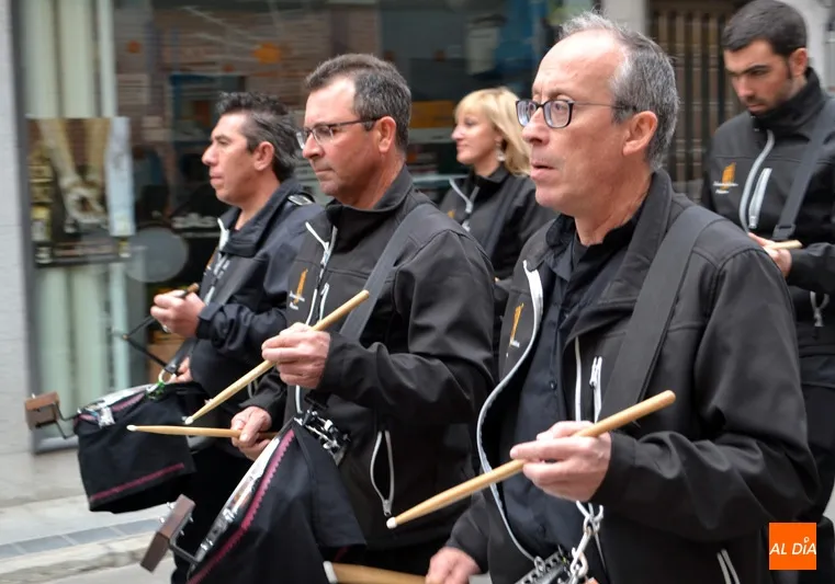 Foto 9 - Sones de Dulzaina, Cornetas y Tambores encandilan en el I Certamen Solidario de Bandas