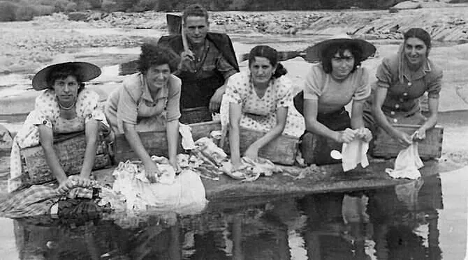 El Tormes para lavar la ropa en Puente del Congosto