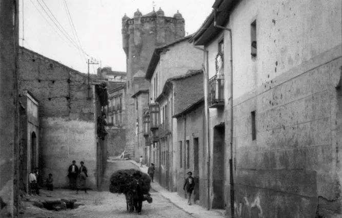 La calle Caldereros, herencia medieval