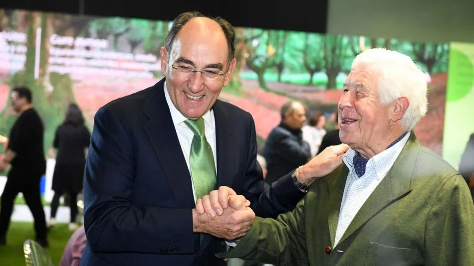 Ignacio Galán, con los accionista de la compañía