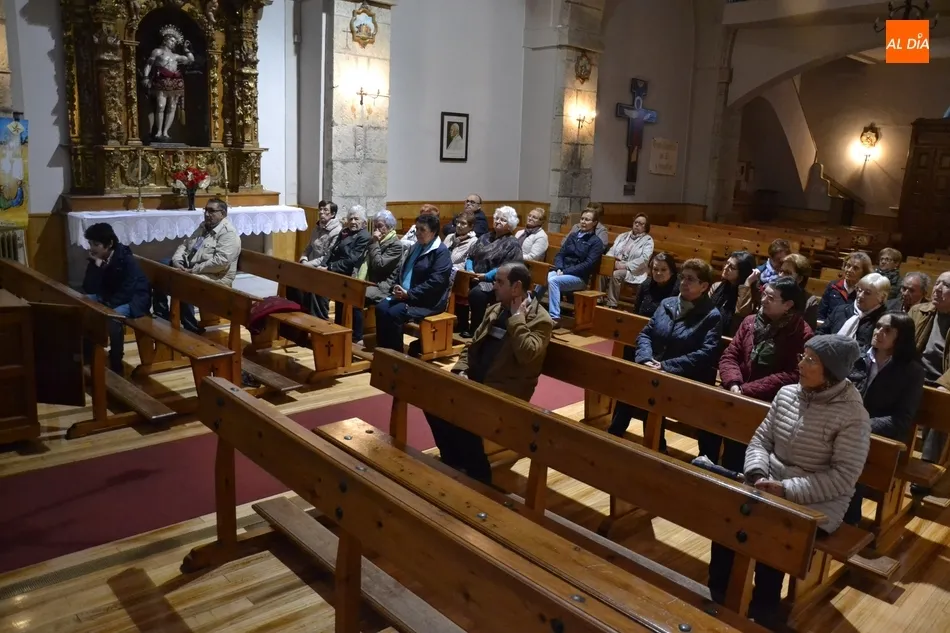 Foto 2 - La Parroquia de San Crist&oacute;bal se prepara para la Semana Santa con una conferencia  