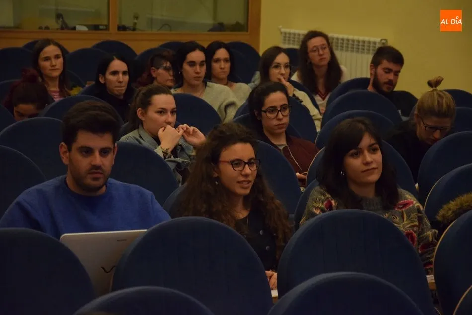 Foto 6 - Los alumnos de Traducci&oacute;n conocen las salidas profesionales que ofrece el Parlamento Europeo