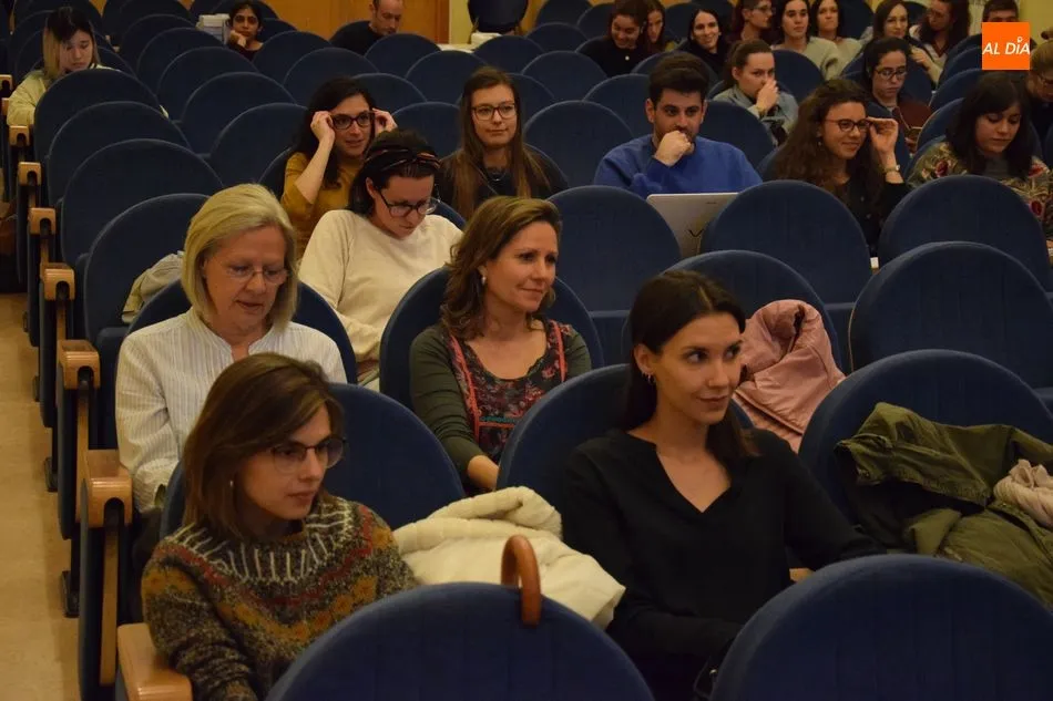 Foto 5 - Los alumnos de Traducci&oacute;n conocen las salidas profesionales que ofrece el Parlamento Europeo