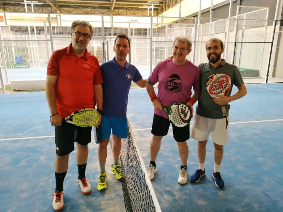 Foto 5 - Satisfacci&oacute;n en Aviva por el r&eacute;cord de participaci&oacute;n en su torneo de p&aacute;del solidario