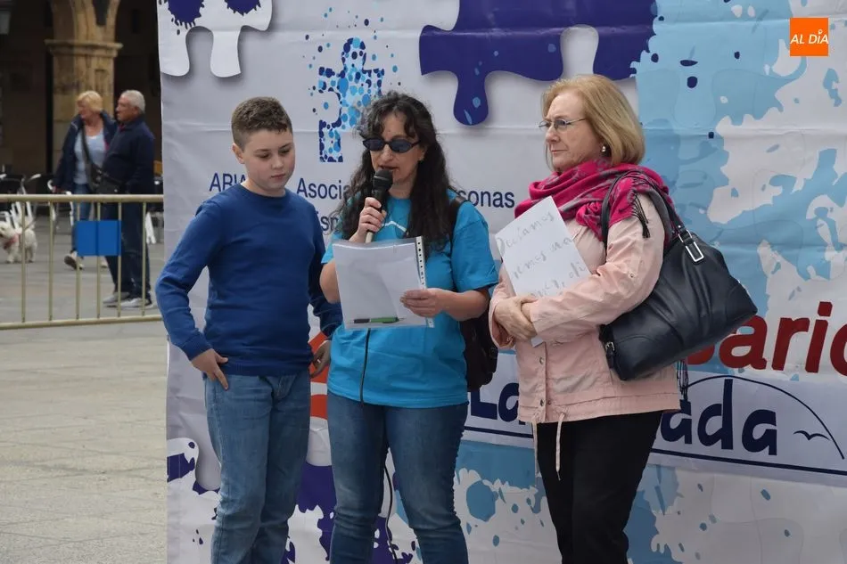 Foto 6 - La Ca&ntilde;ada celebra su 25 aniversario con un puzle gigante en la Plaza Mayor