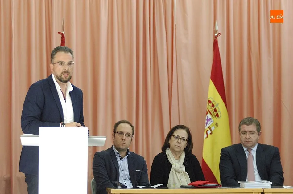 Foto 7 - Isidoro J. Alan&iacute;s opta a una cuarta legislatura como alcalde de Fuentes de O&ntilde;oro  