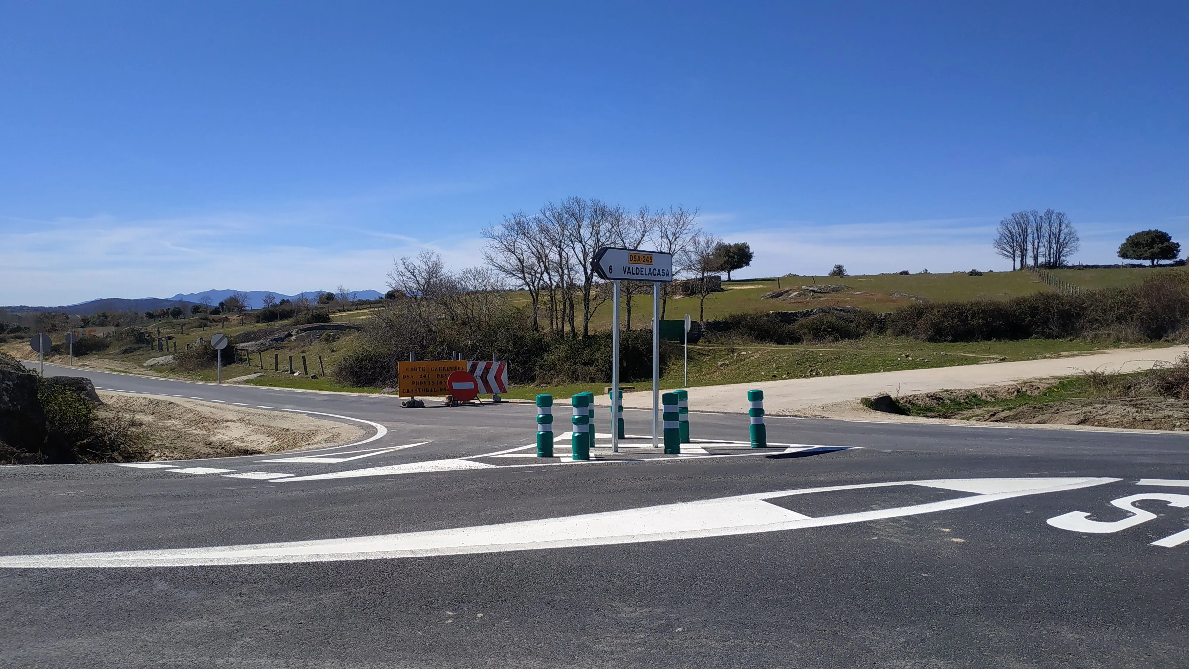 Foto 2 - Abierta al tr&aacute;fico la carretera entre Los Santos y San Esteban de la Sierra