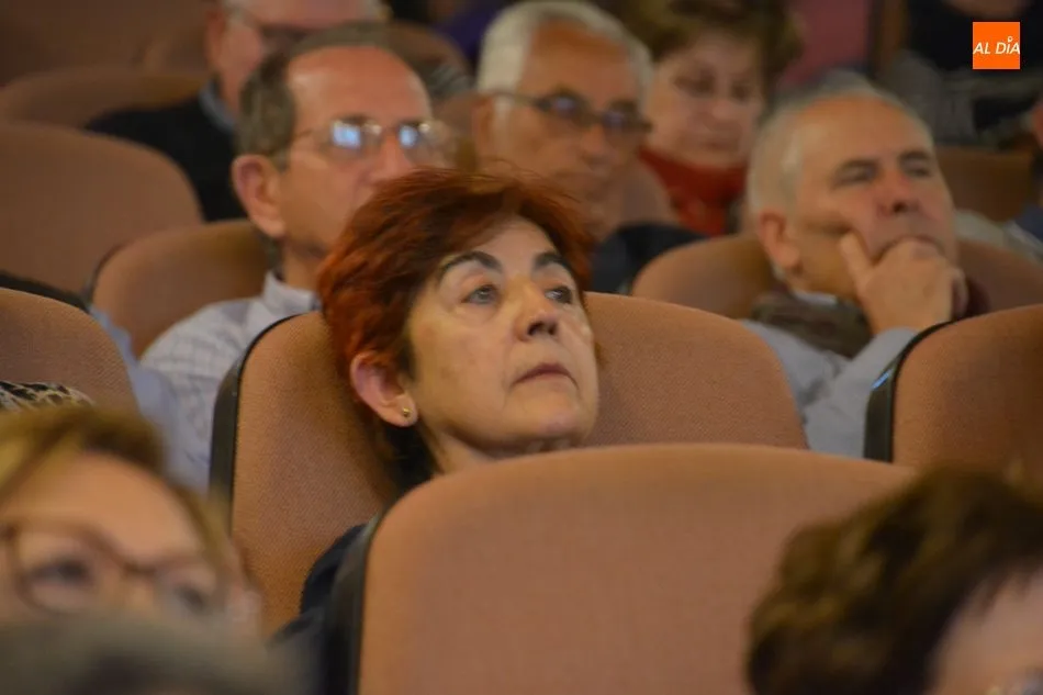 Foto 2 - Charla sobre las elecciones y el funcionamiento del Parlamento Europeo