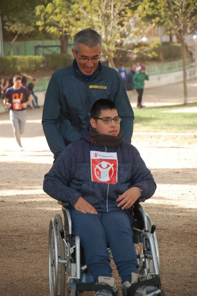 Foto 2 - &Eacute;xito de la II Semana de la Solidaridad y el Voluntariado en el IES Mateo Hern&aacute;ndez
