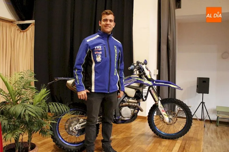 Lorenzo Santolino antes de la charla / Elena López