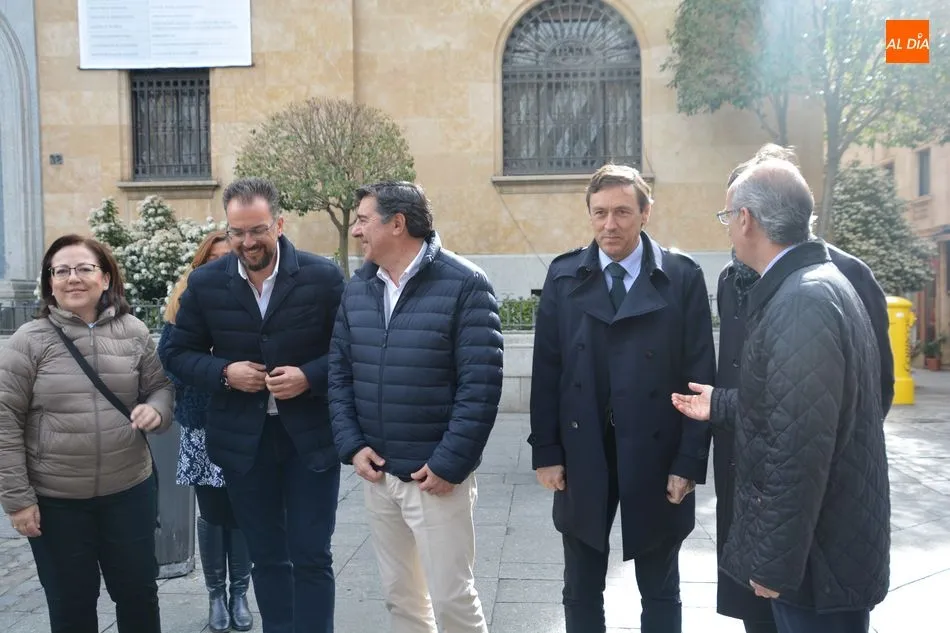 Foto 5 - &ldquo;La dispersi&oacute;n del voto favorecer&aacute; al PSOE y votar a Vox es tirar el voto&rdquo;
