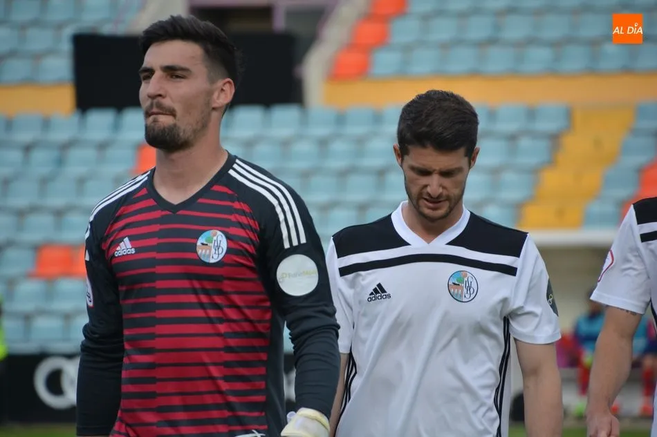 Sotres e Indiano en un partido