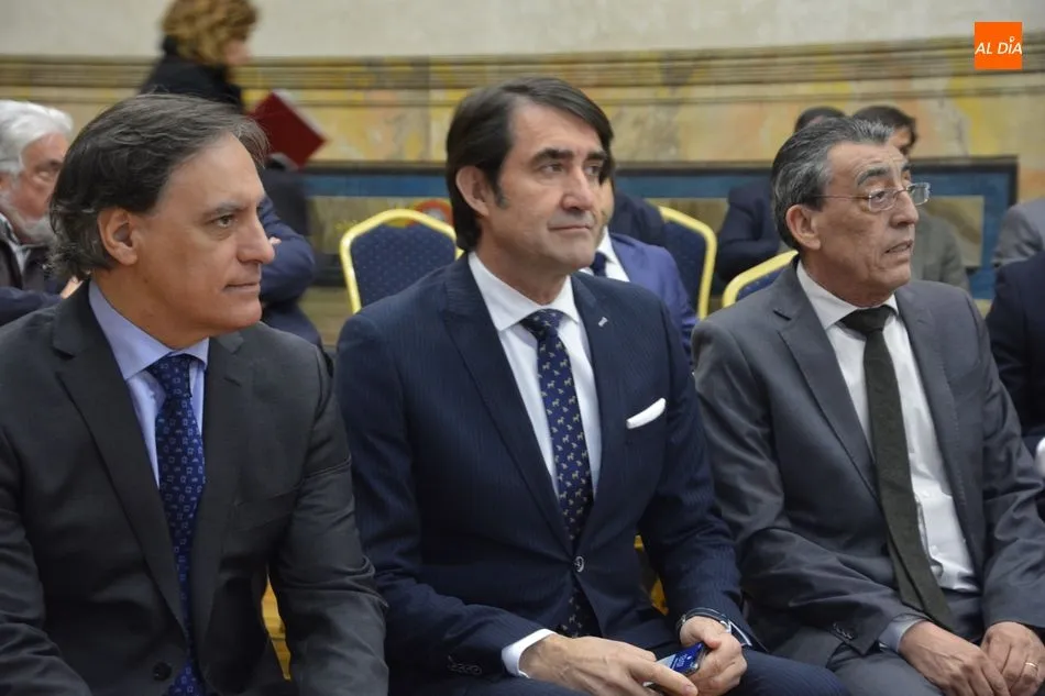 Foto 7 - El consejero de Fomento considera necesario potenciar el transporte de mercanc&iacute;as por ferrocarril  