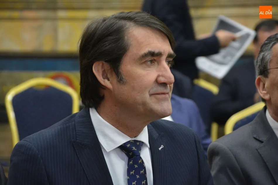 Foto 6 - El consejero de Fomento considera necesario potenciar el transporte de mercanc&iacute;as por ferrocarril  