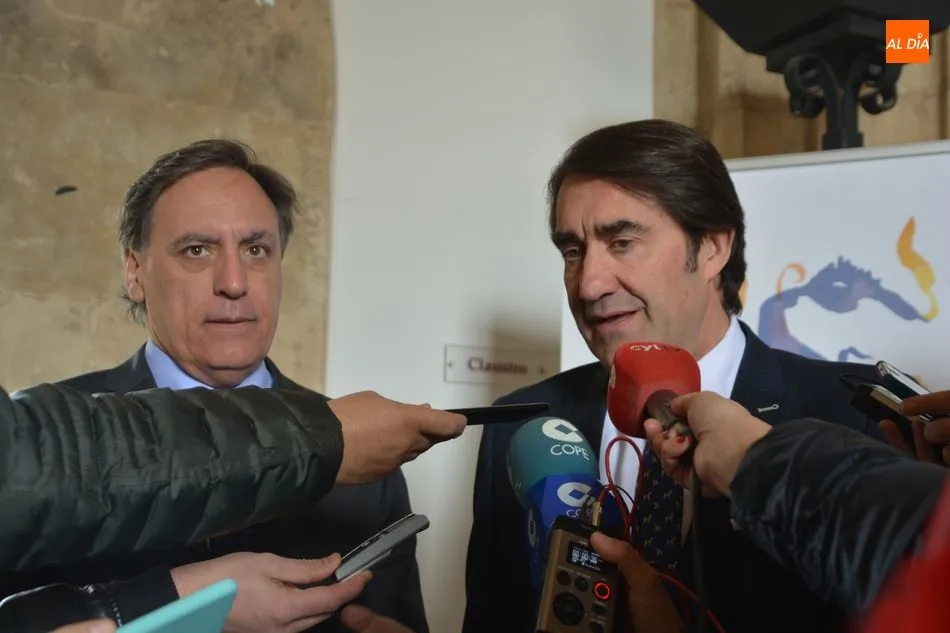 Foto 4 - El consejero de Fomento considera necesario potenciar el transporte de mercanc&iacute;as por ferrocarril  