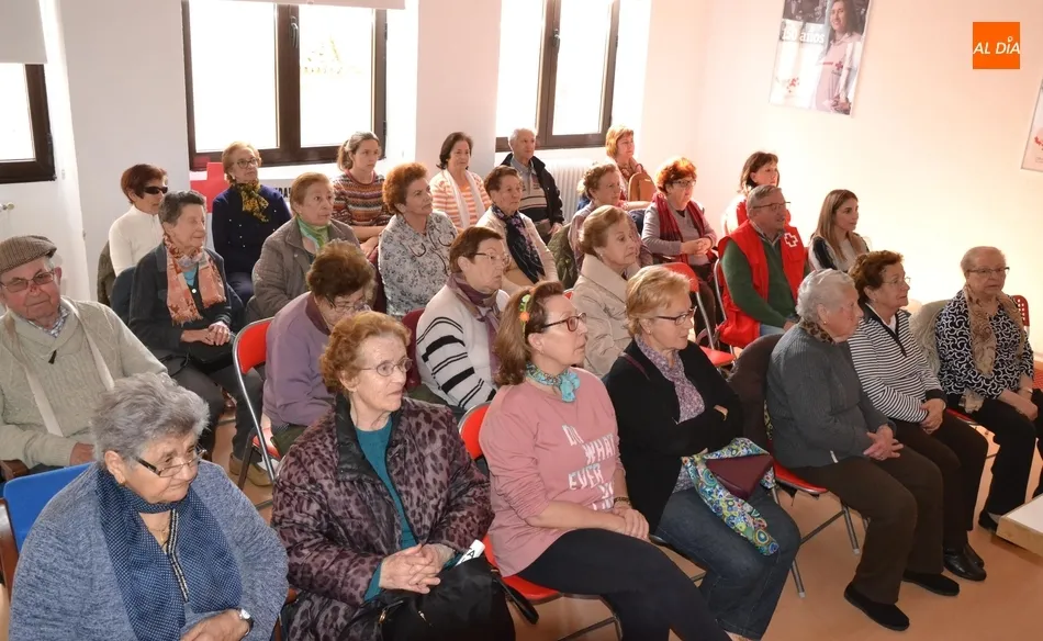 Cruz Roja explica mitos y medias verdades en torno a los alimentos  