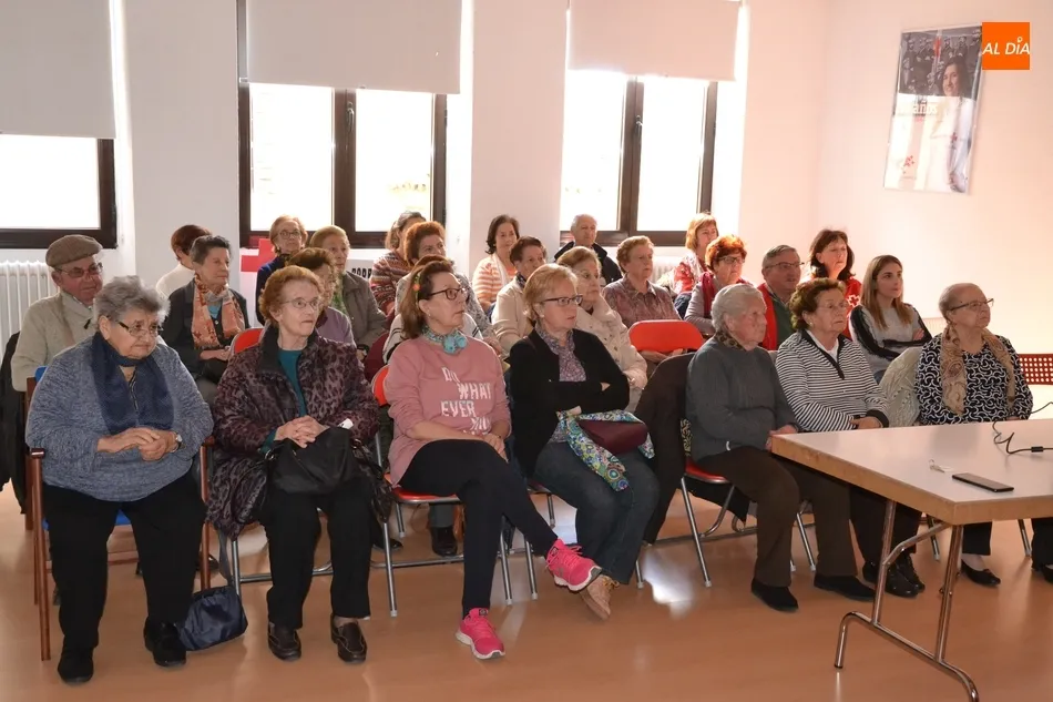 Foto 4 - Cruz Roja explica mitos y medias verdades en torno a los alimentos  