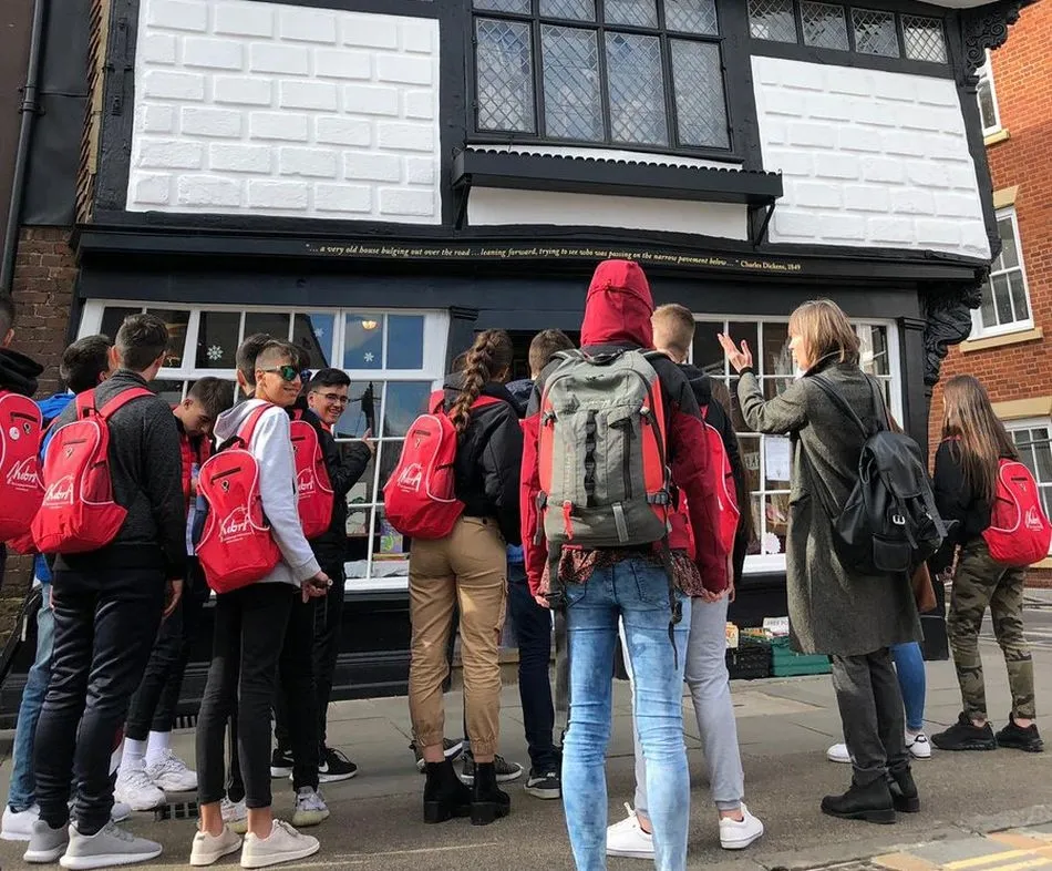Foto 2 - Los alumnos de Secundaria del Colegio Trinitarios visitan Inglaterra  