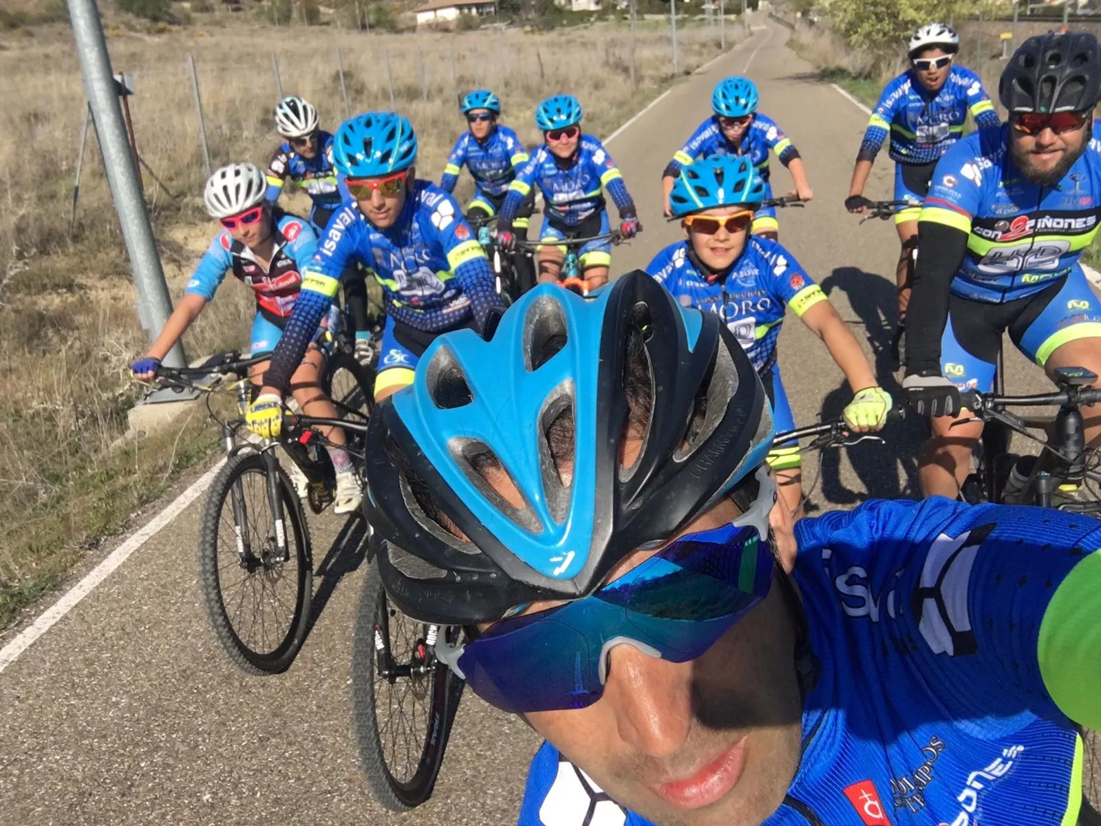Foto 2 - La Escuela de Ciclismo Salmantina disputa en Arroyo de la Encomienda el XIII Trofeo Copa BTT con...