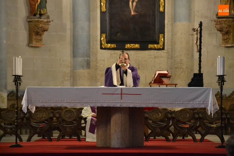 Foto 4 - Ya est&aacute; en marcha la novena en honor a La Soledad en su nuevo horario matinal  