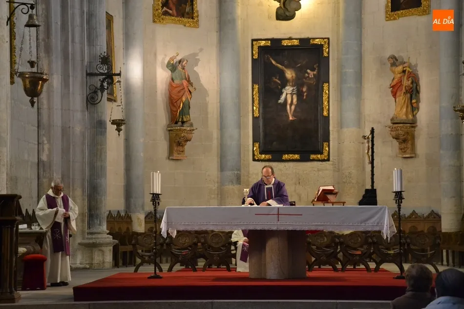 Foto 5 - Ya est&aacute; en marcha la novena en honor a La Soledad en su nuevo horario matinal  