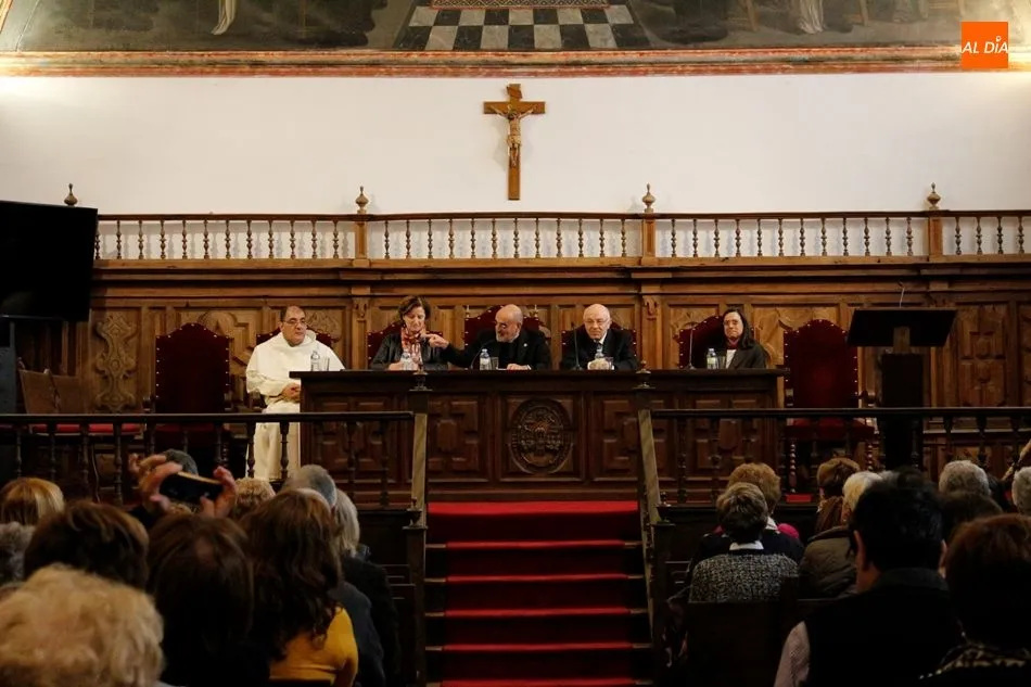 Foto 4 - Emotivo encuentro con m&aacute;s de 200 alumnos de la Experiencia de la UPSA