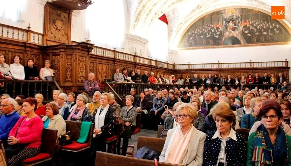 Alumnos de la Experiencia de la UPSA en el Aula Magna. Foto de Elena López