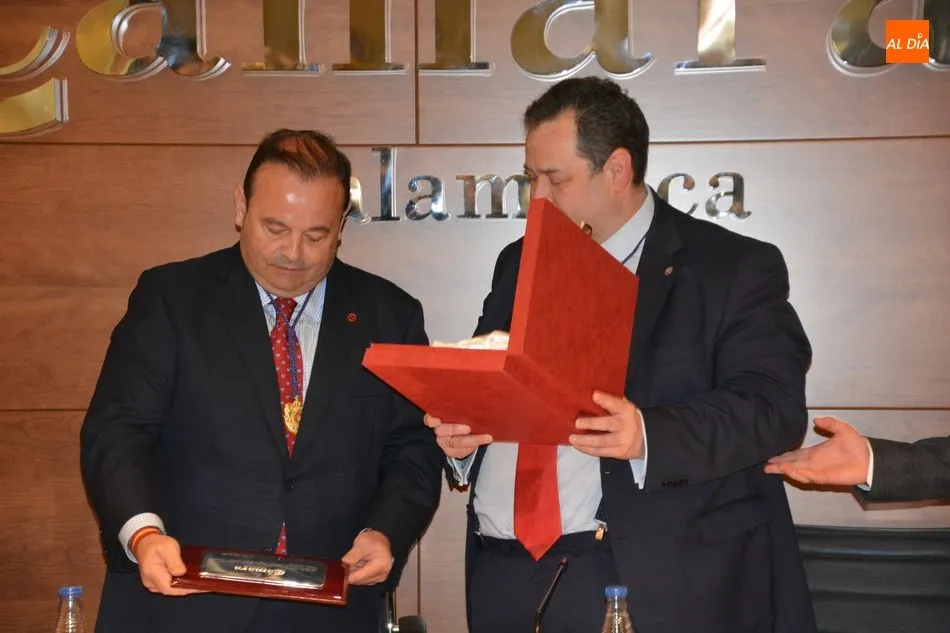 Foto 8 - La C&aacute;mara de Comercio reconoce la trayectoria de C&aacute;rnicas Joselito con la Medalla al M&eacute;rito