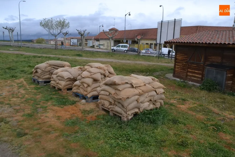 Foto 6 - Ma&ntilde;ana de preparativos para el estallido b&eacute;lico  