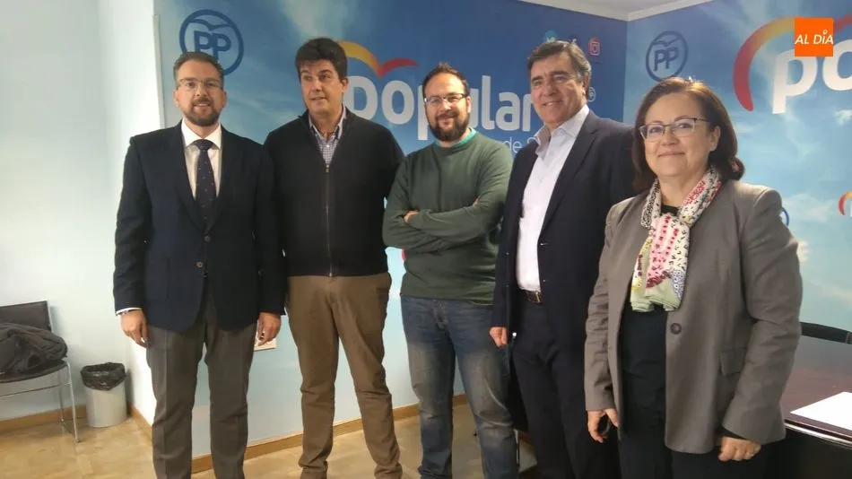 Candidatos al Congreso y Senado del PP y representantes de la Federación de Caza