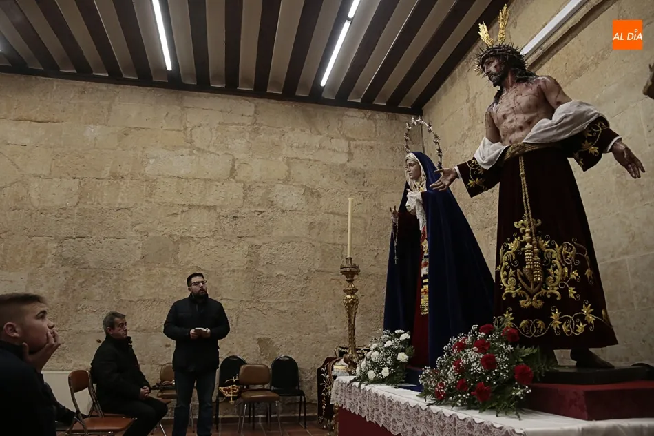 Foto 9 - &Iacute;ntima oraci&oacute;n ante el Despojado y la Caridad y el Consuelo