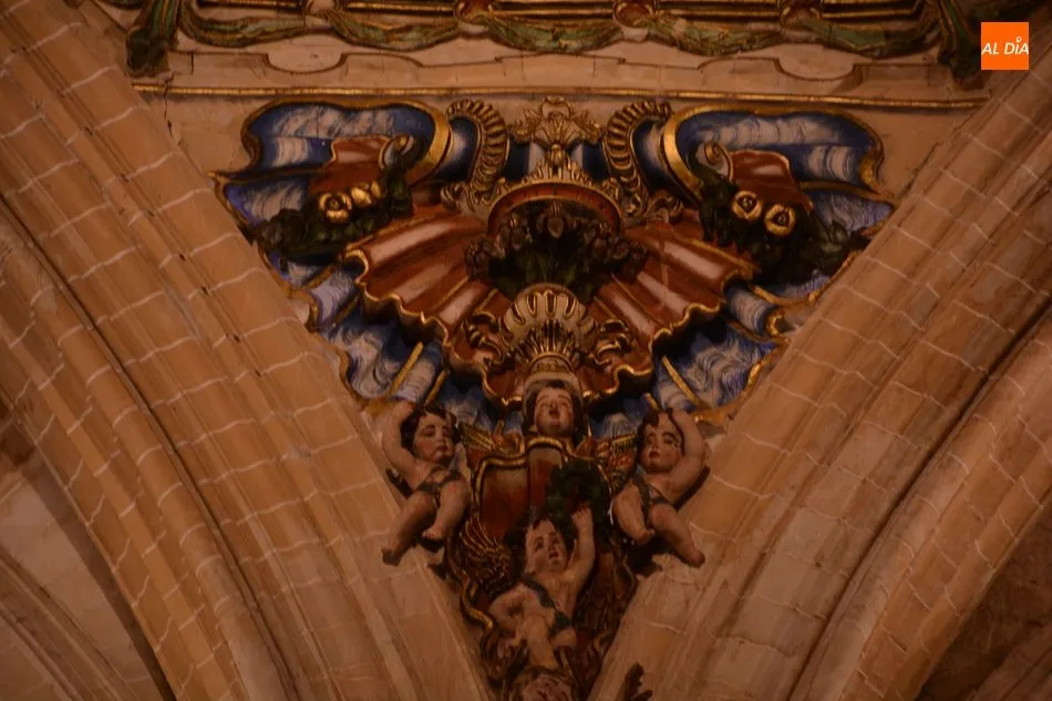 Foto 3 - Iberdrola inaugura la iluminaci&oacute;n ornamental interior de la Catedral Nueva de Salamanca  