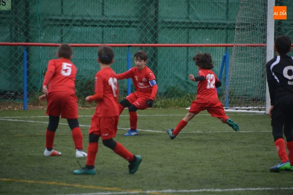 Foto 7 - Resultados, clasificaciones e im&aacute;genes del f&uacute;tbol base provincial