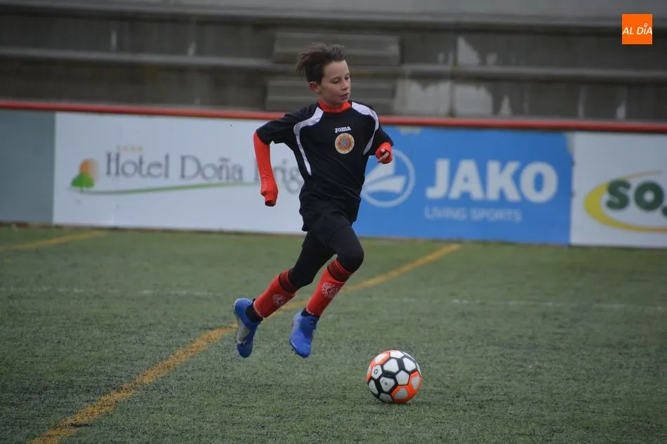 Foto 5 - Resultados, clasificaciones e im&aacute;genes del f&uacute;tbol base provincial