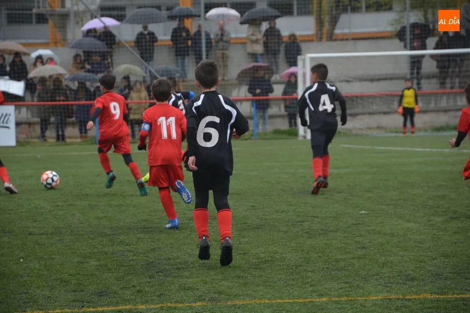 Foto 4 - Resultados, clasificaciones e im&aacute;genes del f&uacute;tbol base provincial